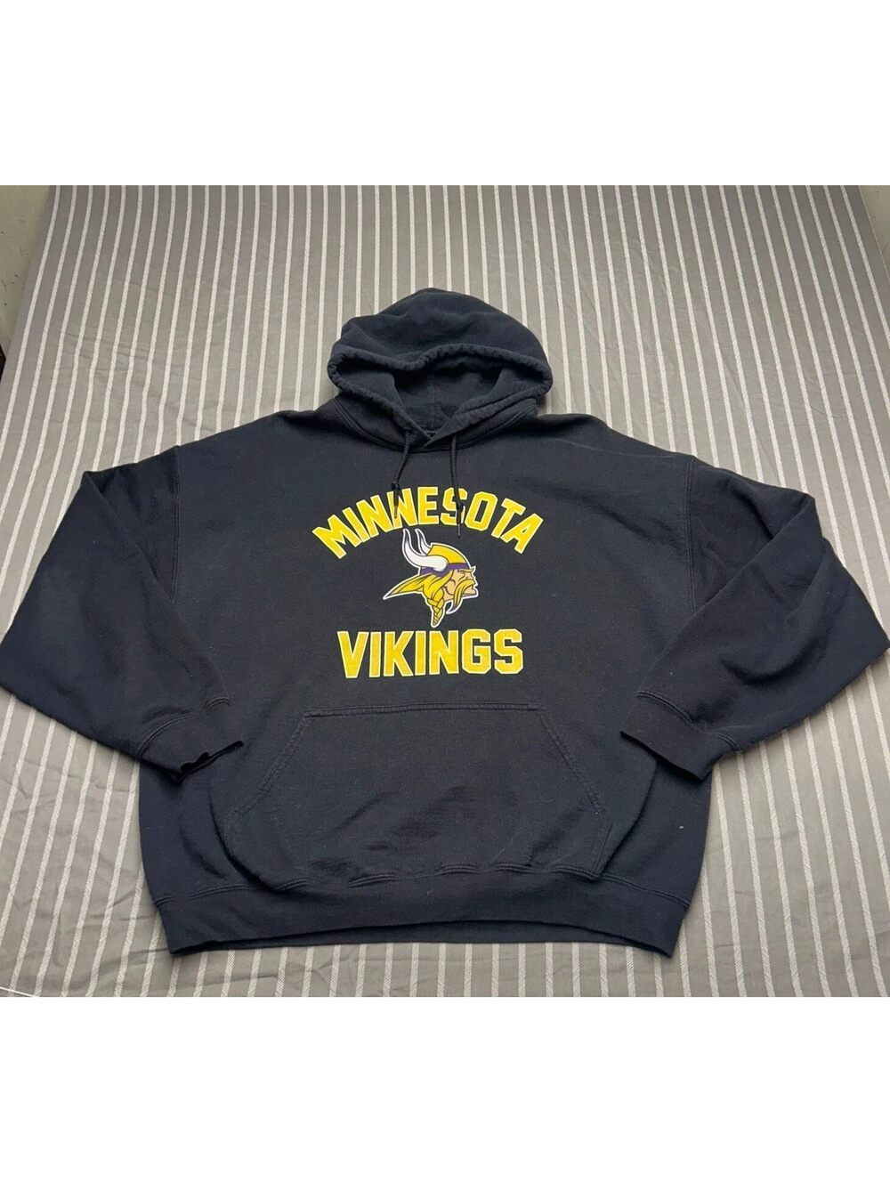 NFL Minnesota Vikings Team Apparel pullover hoodie Men's XL